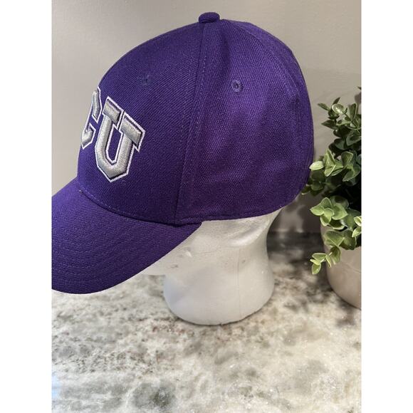 TCU FROGS Hat Cap Legacy S/M Purple Excellent - Picture 2 of 7
